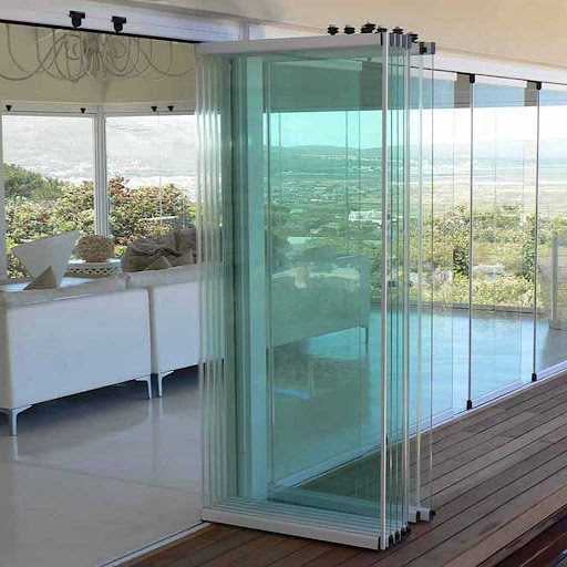 Katlanır Cam Balkon Sistemi - Şık ve Fonksiyonel Çözüm